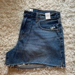 Curve Love Mid Rise Boyfriend Short